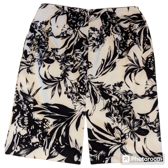White House Black Market black cream floral pencil skirt fully lined sz 10 - Picture 2 of 8